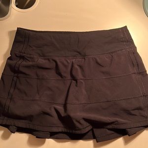 Lululemon Black Pace Rival Skirt Size 2